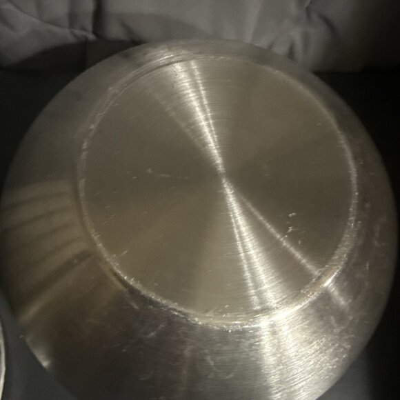 Stainless Steel Mixing Bowls Set Of 2 7.5” & 9.5” - Picture 12 of 15